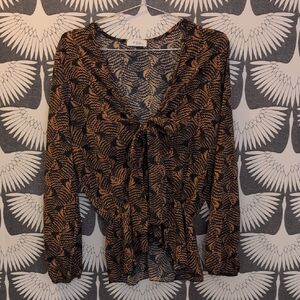 Women's Black and Tan Patterned Top‎